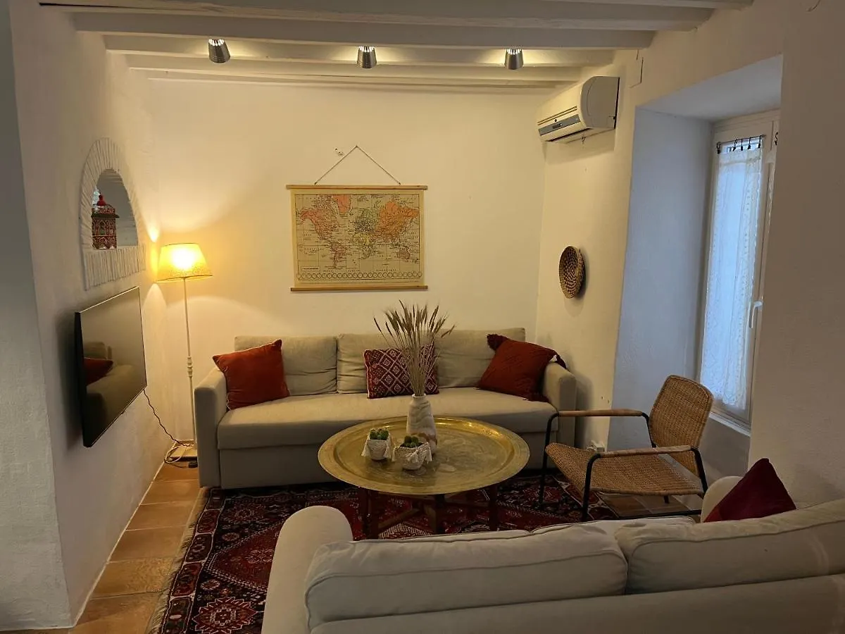 Town House With Roof Terrace - Old Town location